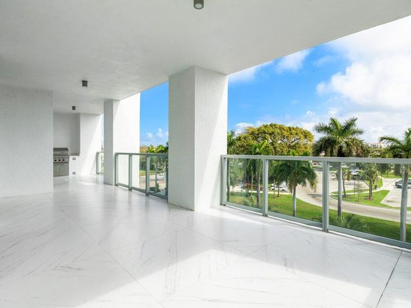 495 E Royal Palm Road 402, Boca Raton FL 33432