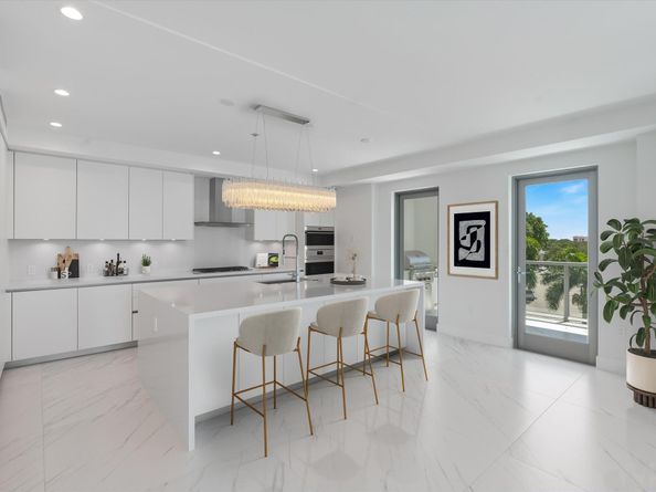 495 E Royal Palm Road 402, Boca Raton FL 33432