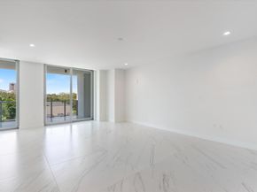 495 E Royal Palm Road 402, Boca Raton FL 33432