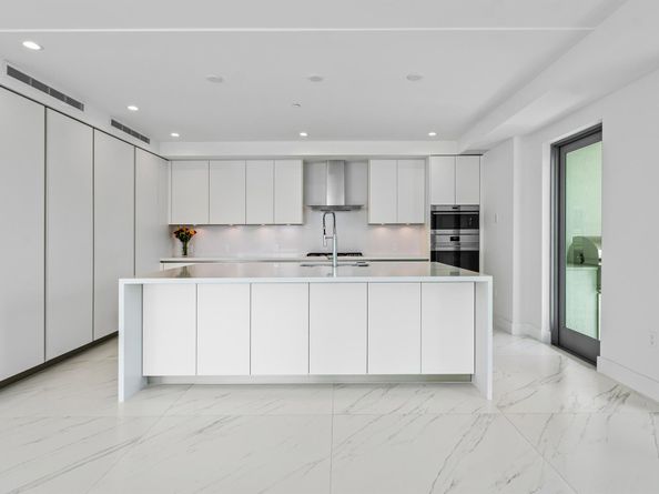 495 E Royal Palm Road 402, Boca Raton FL 33432