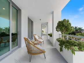 495 E Royal Palm Road 402, Boca Raton FL 33432