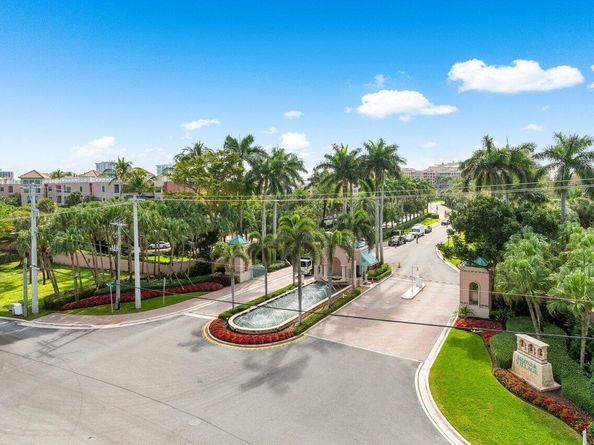 495 E Royal Palm Road 402, Boca Raton FL 33432