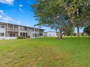 279 Coventry L, West Palm Beach FL 33417