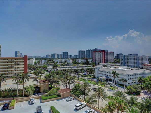 2030 S Ocean Dr 807, Hallandale Beach FL 33009