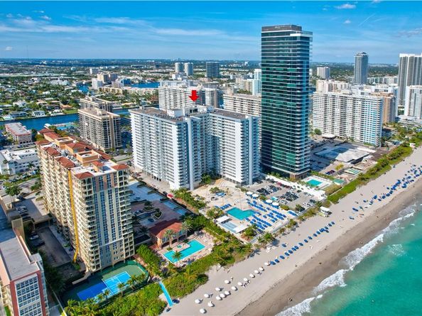 2030 S Ocean Dr 807, Hallandale Beach FL 33009