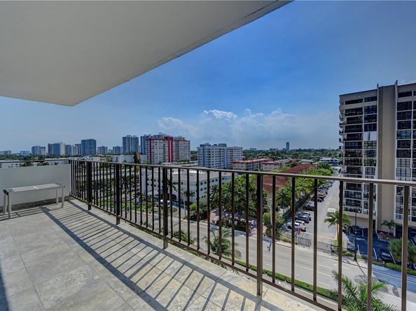 2030 S Ocean Dr 807, Hallandale Beach FL 33009