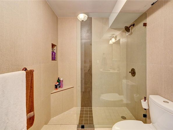 2030 S Ocean Dr 807, Hallandale Beach FL 33009