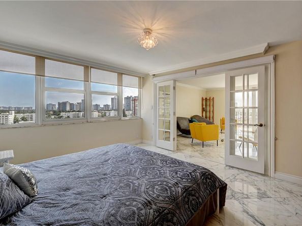 2030 S Ocean Dr 807, Hallandale Beach FL 33009