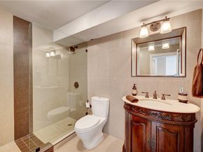 2030 S Ocean Dr 807, Hallandale Beach FL 33009
