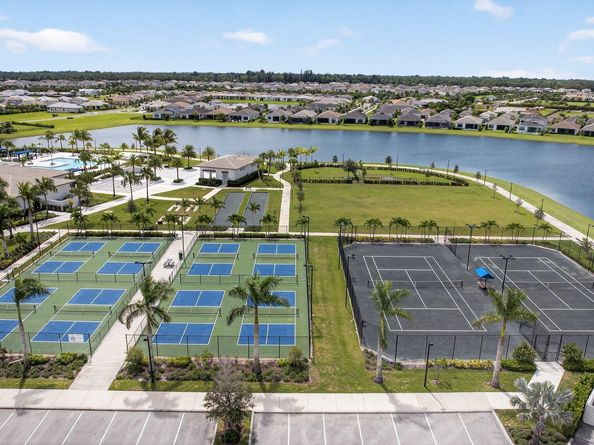 15745 Cresswind Place, Westlake FL 33470