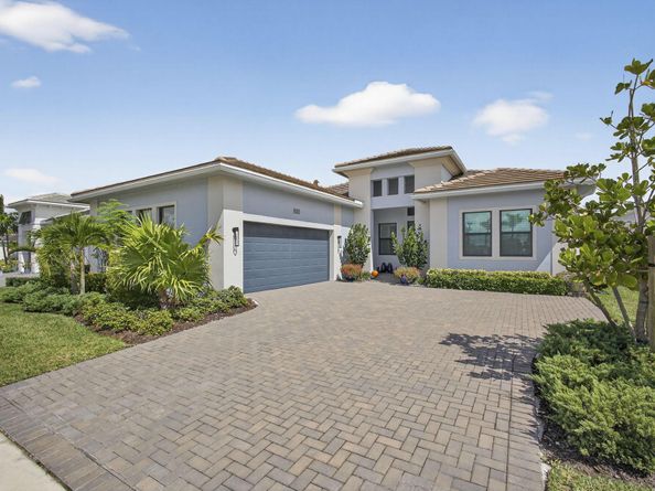 15745 Cresswind Place, Westlake FL 33470