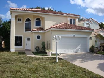 225 Maplewood Lane