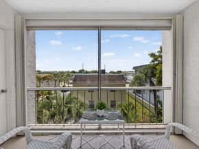 505 Spencer Drive 211, West Palm Beach FL 33409