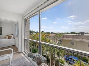 505 Spencer Drive 211, West Palm Beach FL 33409