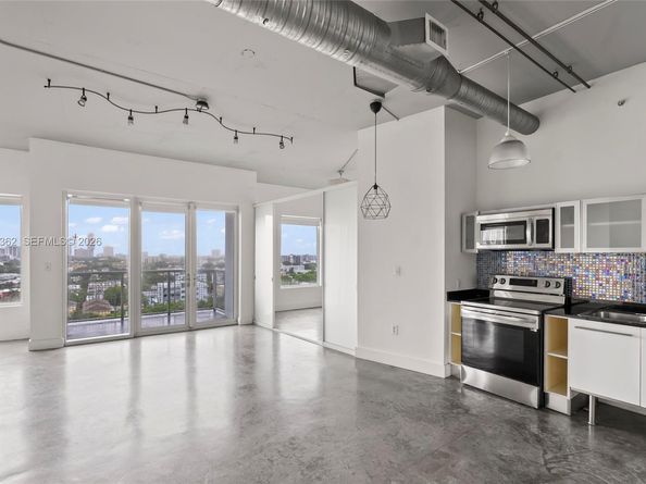 10 S River Drive 1006, Miami FL 33130