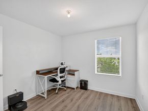 6933 N Harbours Edge Avenue, Lake Worth FL 33467