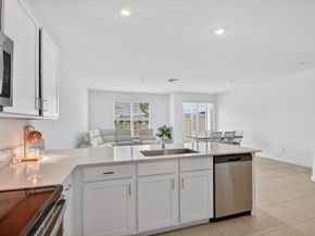 6933 N Harbours Edge Avenue, Lake Worth FL 33467