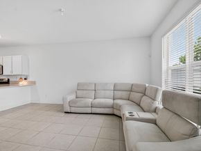 6933 N Harbours Edge Avenue, Lake Worth FL 33467