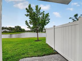 6933 N Harbours Edge Avenue, Lake Worth FL 33467