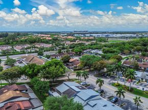 4003 W Woodscape Drive 2k, Miramar FL 33023