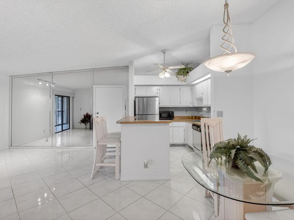 15496 Lakes Of Delray Boulevard 206, Delray Beach FL 33484