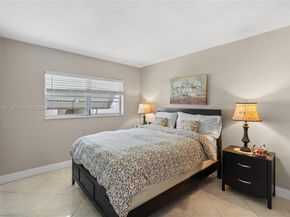 1000 Hillcrest Ct 214 214, Hollywood FL 33021