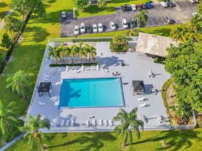 1000 Hillcrest Ct 214 214, Hollywood FL 33021