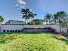 2616 N Garden Drive 204, Lake Worth FL 33461