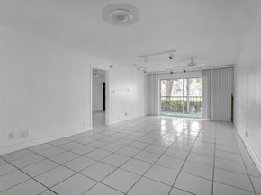 5860 NW 44th Street 111, Lauderhill FL 33319