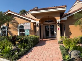 8901 Wiles Road 103, Coral Springs FL 33067