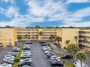 3990 NW 42nd Avenue 403, Lauderdale Lakes FL 33319