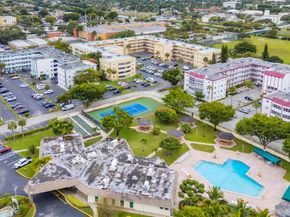 3990 NW 42nd Avenue 403, Lauderdale Lakes FL 33319