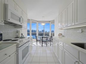 3598 Yacht Club Drive 1204, Aventura FL 33180