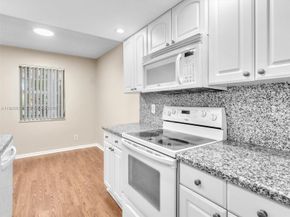 620 Tennis Club Drive 306, Fort Lauderdale FL 33311