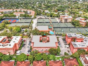620 Tennis Club Drive 306, Fort Lauderdale FL 33311