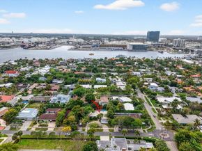 1935 SE 25th Avenue, Fort Lauderdale FL 33316