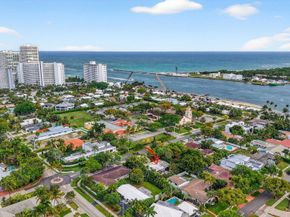 1935 SE 25th Avenue, Fort Lauderdale FL 33316
