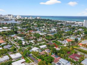 1935 SE 25th Avenue, Fort Lauderdale FL 33316