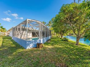 4490 NW 43rd St, Lauderdale Lakes FL 33319