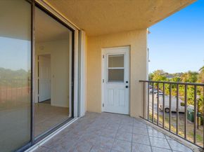 896 N Federal Highway 322, Lantana FL 33462