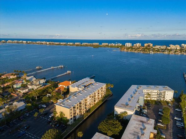 896 N Federal Highway 322, Lantana FL 33462