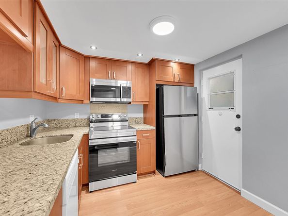 6661 NW 2nd Avenue 304, Boca Raton FL 33487