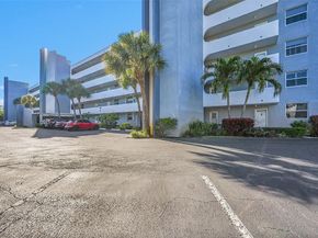 6661 NW 2nd Avenue 304, Boca Raton FL 33487