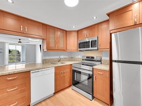 6661 NW 2nd Avenue 304, Boca Raton FL 33487