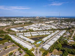 5659 Enclave Dr, Mangonia Park FL 33407