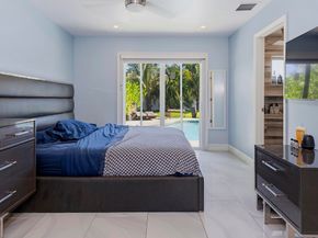 1580 NE 34th Street, Oakland Park FL 33334