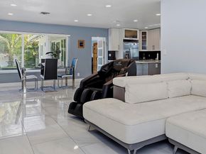 1580 NE 34th Street, Oakland Park FL 33334