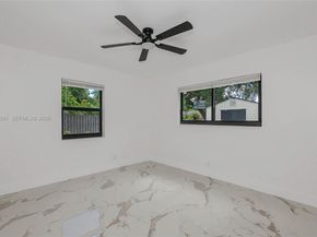 537 S 29th Court, Hollywood FL 33020