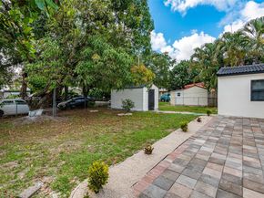 537 S 29th Court, Hollywood FL 33020