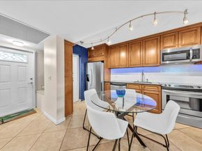 2965 NE 8th Terrace 101, Oakland Park FL 33334